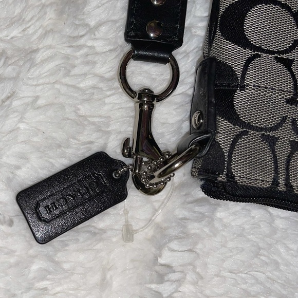 Coach Crossbody Strap Handbag - Picture 8 of 8